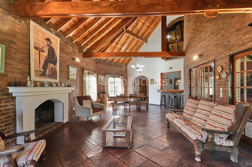 Imagen 21 de 30 de Venta Casa Barrio Cerrado - Country - Banco Provincia - Moreno.