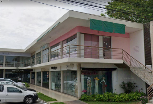 Local En Esquina En Renta En Plaza Comercial Sobre Av. Líbano | Norte De Mérida