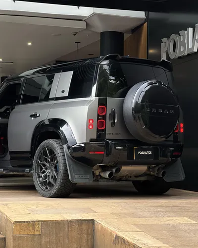 Land Rover Defender X-dinamic P400 2023 B2+