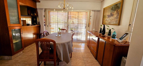 Venta Casa 7 Amb C/parque Pileta Quincho Y Balcon