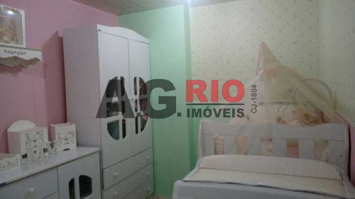 Casa De Rua-à Venda-praça Seca-rio De Janeiro - Vvca30004