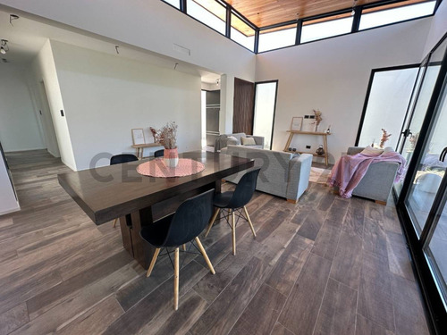 Casa En Venta En El Quimilar A Estrenar De 3 Dormitorios