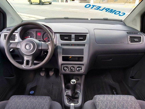 Imagem 7 de 7 de Volkswagen Fox 2014 1.6 Vht Trend Total Flex 5p