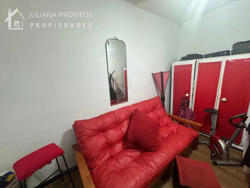 Casa En Venta. Planta Baja Con Dos Unidades Funcionales.