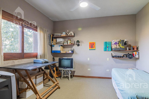 Casa En Venta De 4 Dormitorios En La Plata