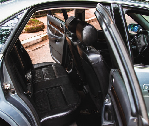 Audi A4 2.8 V6 - Raridade Linda