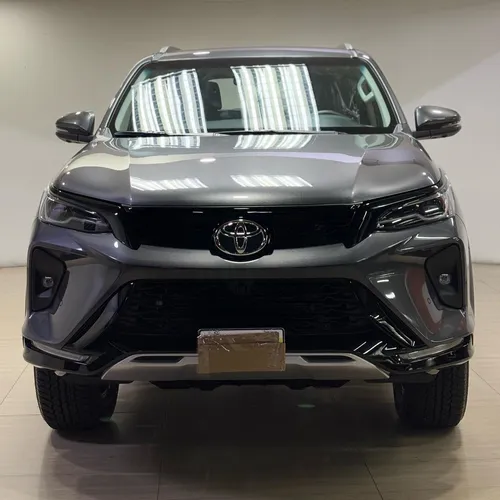Toyota Fortuner Sw4 2025