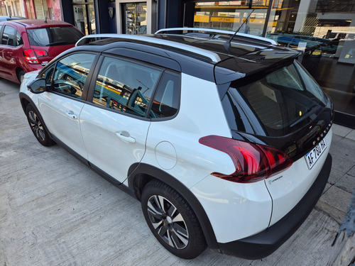Peugeot 2008 1.6 Feline