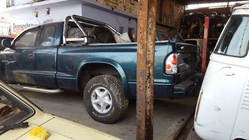 Imagem 3 de 6 de Sucata Dakota Sport Desmanche Motor Peças Cambio Lataria