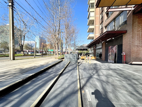 Departamento En Arriendo De 2 Dorm. En Las Condes
