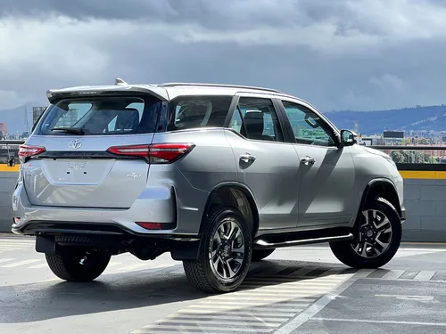 Toyota Fortuner 2.8 Diesel Srv 4X4 At