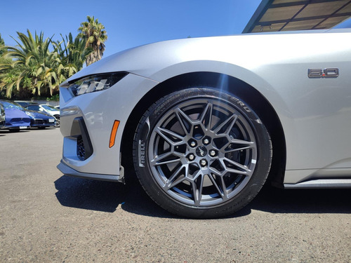 Ford Mustang GT PREMIUM 5.0 V8