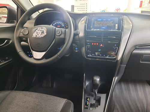 Imagem 11 de 13 de Toyota Yaris 1.5 16v Flex Sedan Xs Connect Multidrive