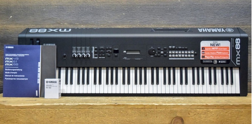 Yamaha Mx88 Música Synthesizer 88 Key Piano Action Teclado 