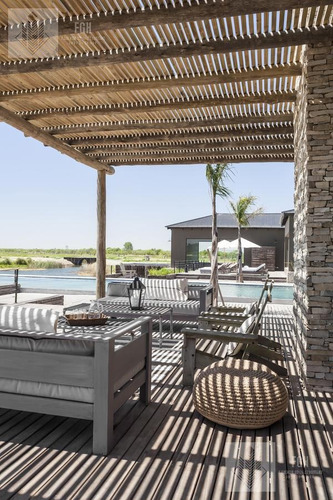 Imagen 4 de 30 de Lote Amarra Naudir, Directo Con Salida Al Río Luján