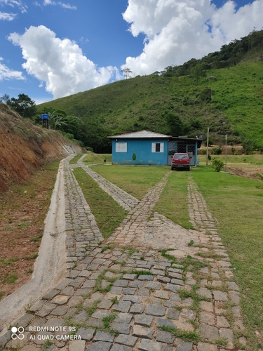 Sítio Com Casa E Mina De Água Maravilhosa!