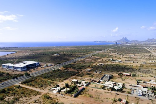 Terreno De 1,000 M2 Sobre El Blvd Tetakawi Con Vista Parcial Al Mar