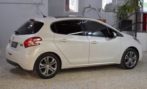 Peugeot 208 Feline 1.6 2013 Gnc Blanco