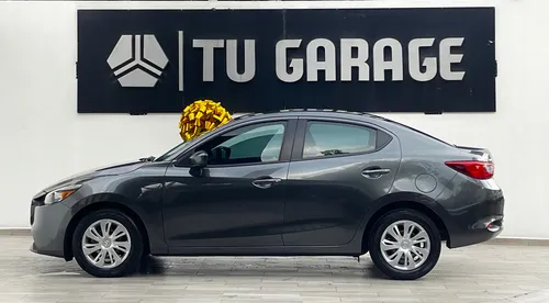 Mazda Mazda 2 1.5 i sedan aut a/ac
