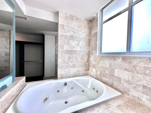 Penthouse / Departamento En Venta En Palmeras, Puerto Cancun