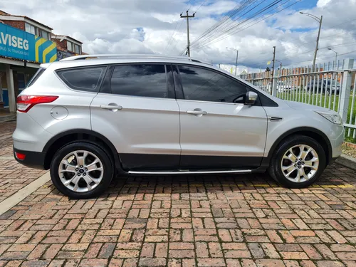 Ford Escape Titanium 2.0cc AT AA 4X4