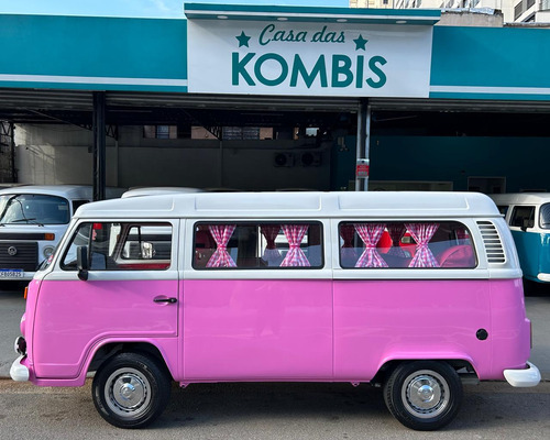 Volkswagen Kombi 1.4 Standard Total Flex 3p