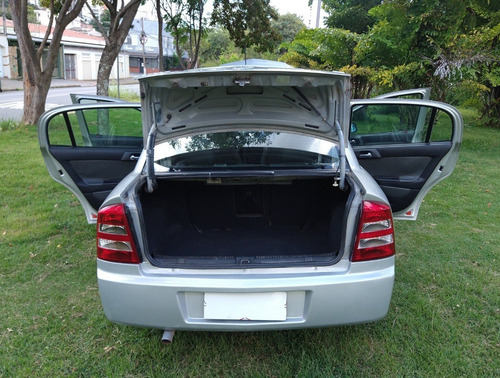 Astra Sedan 2005 Flex Ar Cond Dir Couro Airbag Roda Raridade