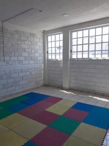 Local Para Escuela U Oficinas