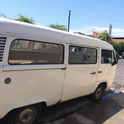 Volkswagen Kombi 2010 1.4 Standard Total Flex 3p