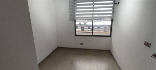 Departamento En Arriendo De 2 Dor Tipo Mariposa. En Santiago