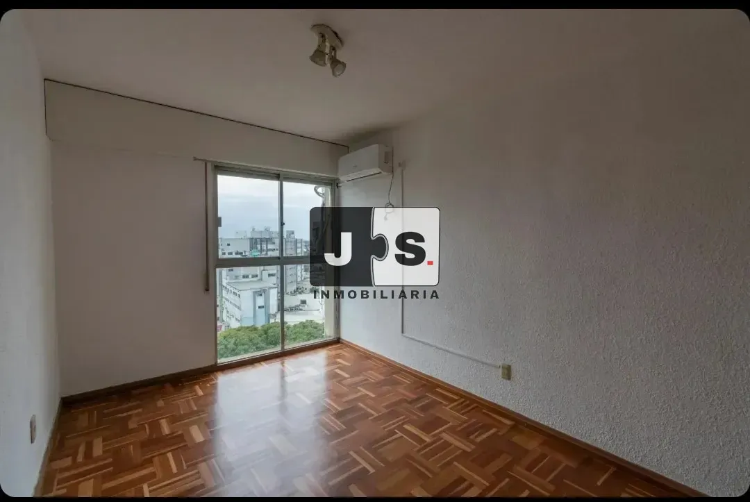 Alquilo Apartamento 1 Dormitorio C/balcon Barrio Centro · Foto 2