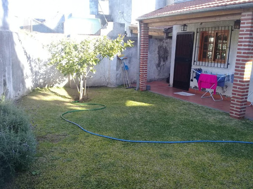 Casa De 145 M2 Cub. 3 Amb Con Cochera. Patio. Jardin. * Villa Lynch