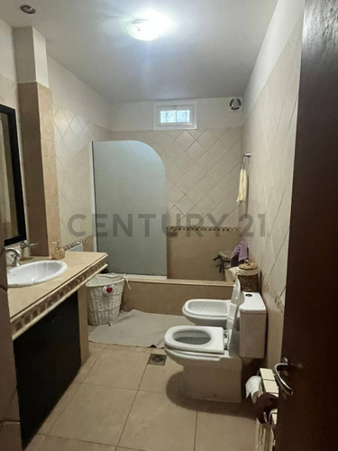Excelente Casa En Venta En Vistalba, A Tres Cuadras De La Panamericana, Luján De Cuyo, Mendoza