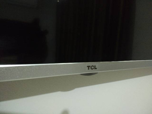 Tv, Smartv 4k, 50' Sem Toshiba Tcl, Display Queimado.