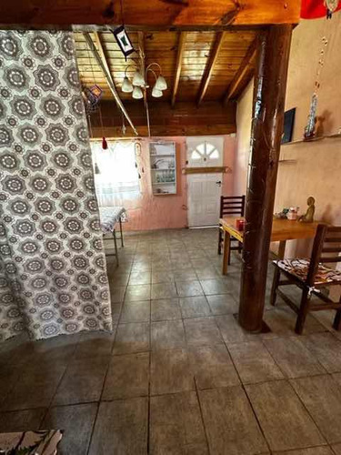 Venta - Casa Y Lote En Esquina Larcamon Y Burlando. Luis Guillon, Acepta Financiacion !