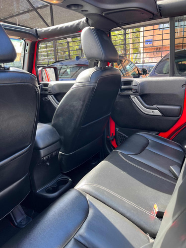 Jeep Wrangler 3.6 Unlimited Sahara V6 4x4 At