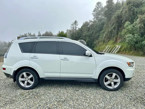 Mitsubishi Outlander 3.0 gasolina