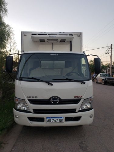 Hino 816