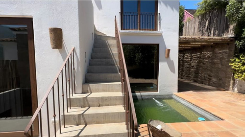 Casa En Venta De 3 Dorm. En Zapallar