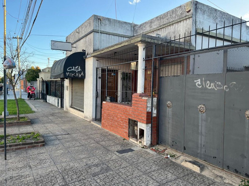 Venta Local + Casa En General Rodriguez Centro