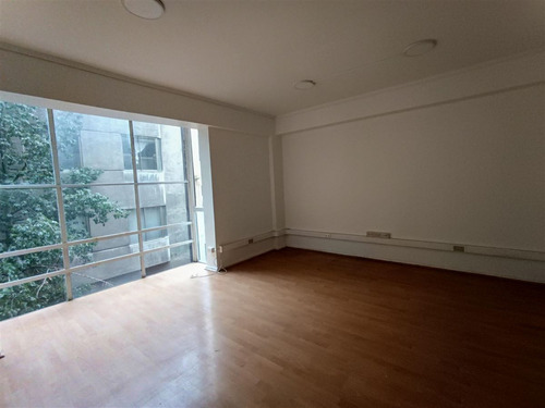 Edificio Completo En Venta En Sector La Moneda