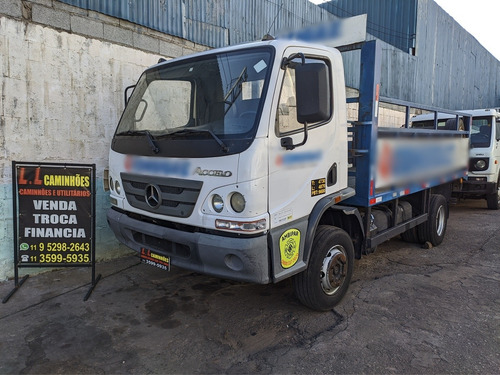 Imagem 1 de 7 de Mb Accelo 1016 Carroceria Com Plataforma Hidráulica Financia