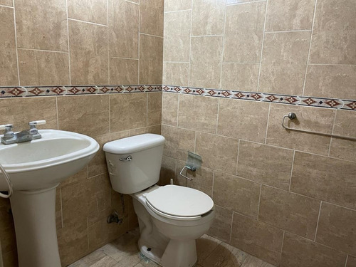 Imagen 15 de 17 de Casa En Venta En Fuentes De Satélite
