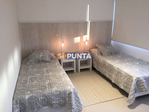 Imagen 8 de 8 de Apartamento En Alquiler En Playa Brava