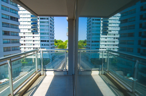 Imagen 2 de 13 de Gigante Monoambiente En Harbour Residences