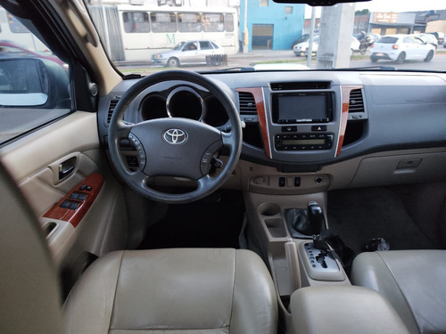 Toyota Hilux SW4 Toyota Hilux SW4 SRV 4x4 3.0 Turbo (aut)