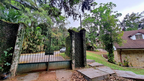 Casa Sobrado Com Jardim Grande E Garagem Com Edícula (valor Negociável), Na Serra Da Cantareira
