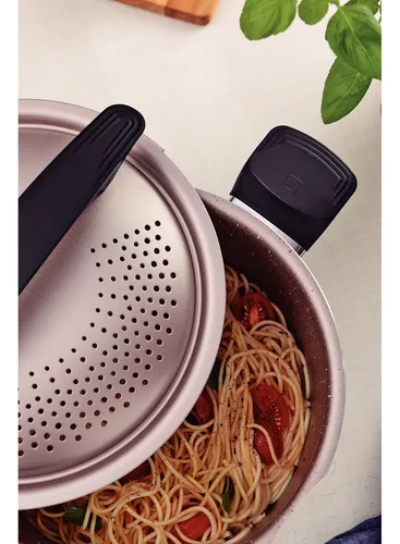 Olla Pasta Espaguetera Antiadherente Tramontina Milazzo para espaguetis 22 cm color almendra