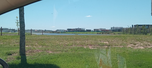 Lote En Puertos Del Lago./ Lote Puertos Del Lago + Comstvent