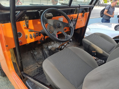 Imagem 7 de 11 de Willys Overland